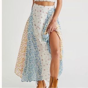 *Perfect for Cochella *- Free People Kaia maxi Skirt
